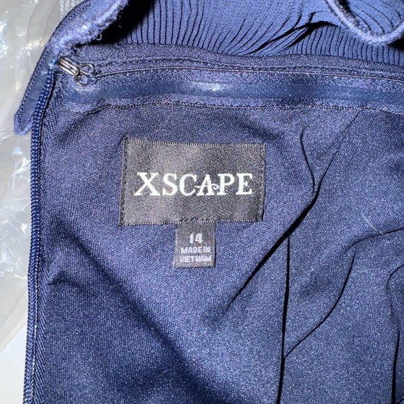 Xscape navy blue formal gown - floor length - Picture 5 of 9